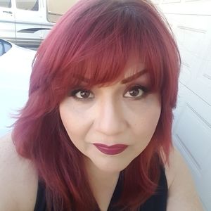 Meet your Posher, Esther